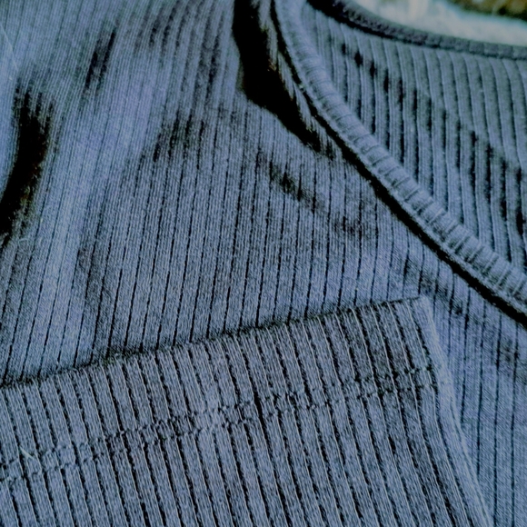 Levi's Black Ribbed Top - Picture 3 of 5